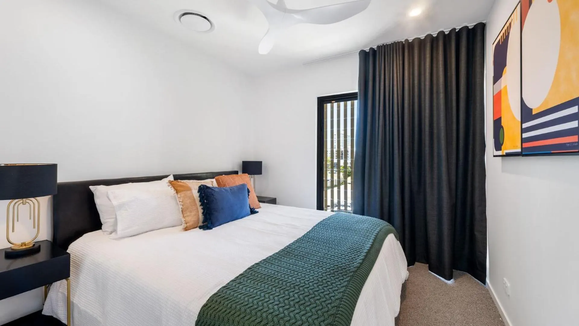The Smith Luxurious Brand New 3 Bedroom Townhouse By The Beach مولولابا 0*,  أستراليا